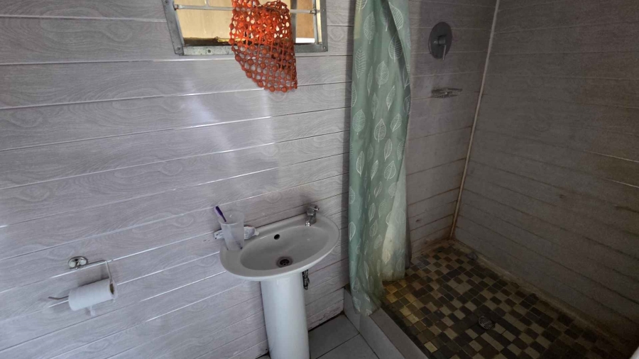 10 Bedroom Property for Sale in Brandwag Free State